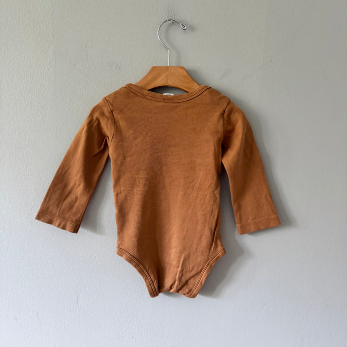 Colored Organics / Brown One onesie / 12-18M
