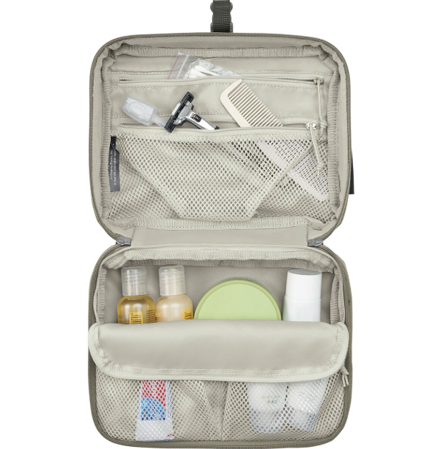 Daylite Hanging Toiletry Kit