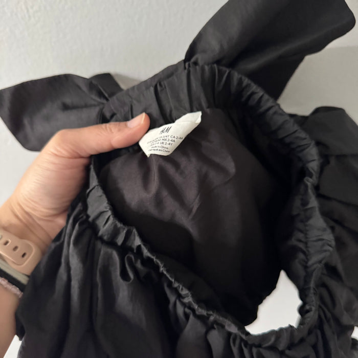 H&M / Black fluffy skirt / 2-4Y