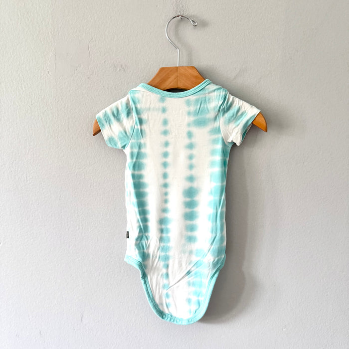 Kyte / White blue tie dye onesie / 3-6M