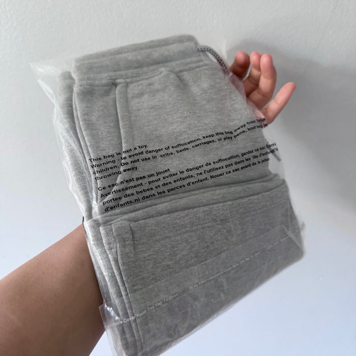 Lola & Taylor / Light grey crew shorts / 5Y - New with tag - 2 Available