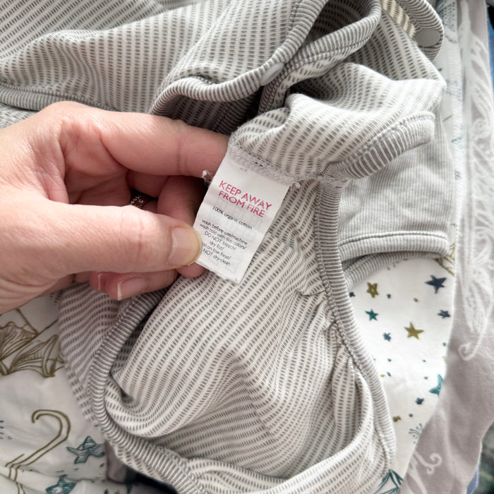 Nest / White x grey organic cotton onesie / 3-6M