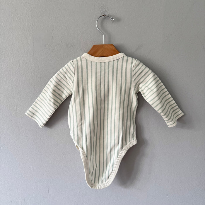 Pehr / White blue stripe onesie / 3-6M