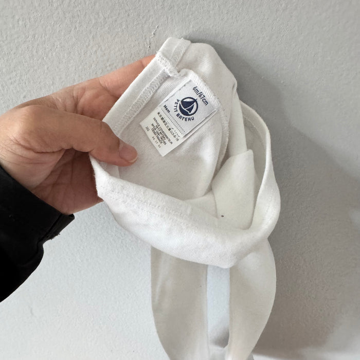 Petit Bateau / White footie / 6M