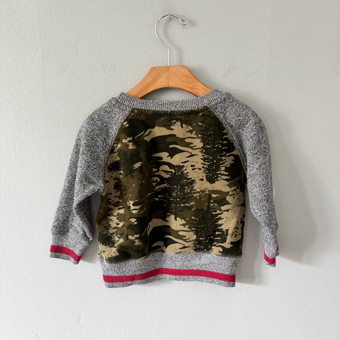 Roots / Salt and pepper x camo sweatshirt / 18-24M