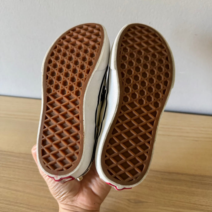 Vans / Slip on shoes / US13