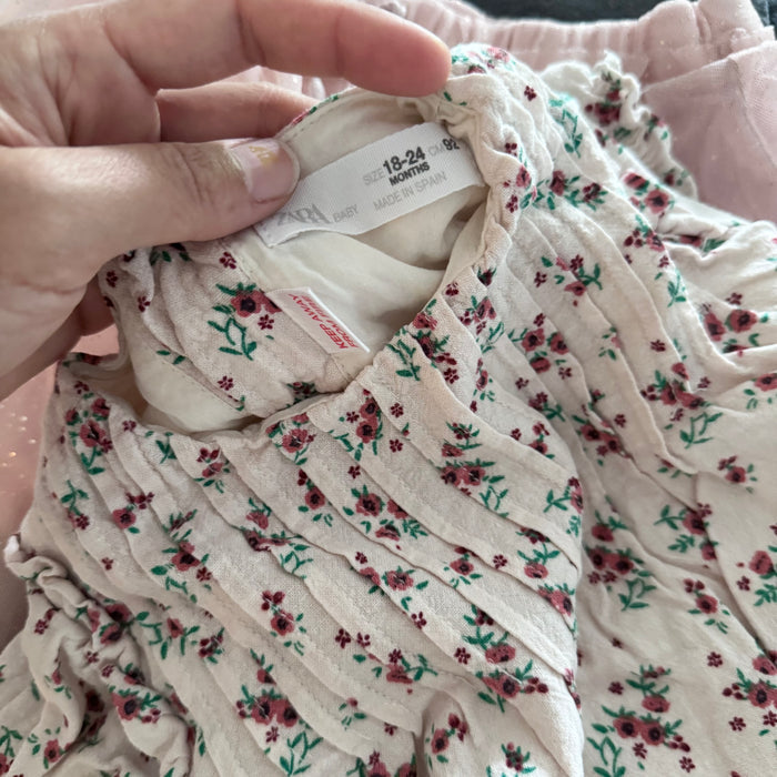 Zara / Beige x floral dress / 18-24M
