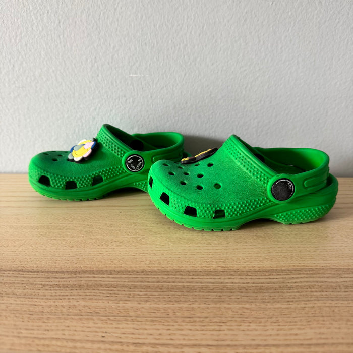 Crocs / Green sandals / US6