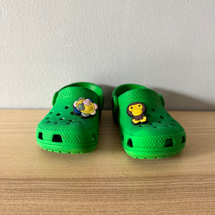Crocs / Green sandals / US6