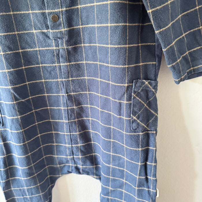 Greige. / Navy romper / 2T