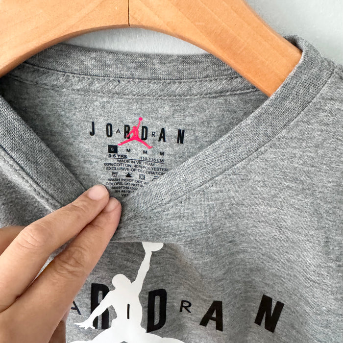Jordan / Grey T-shirt / 5-6Y - New with tag