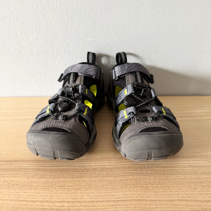 Keen / Sandals / US11