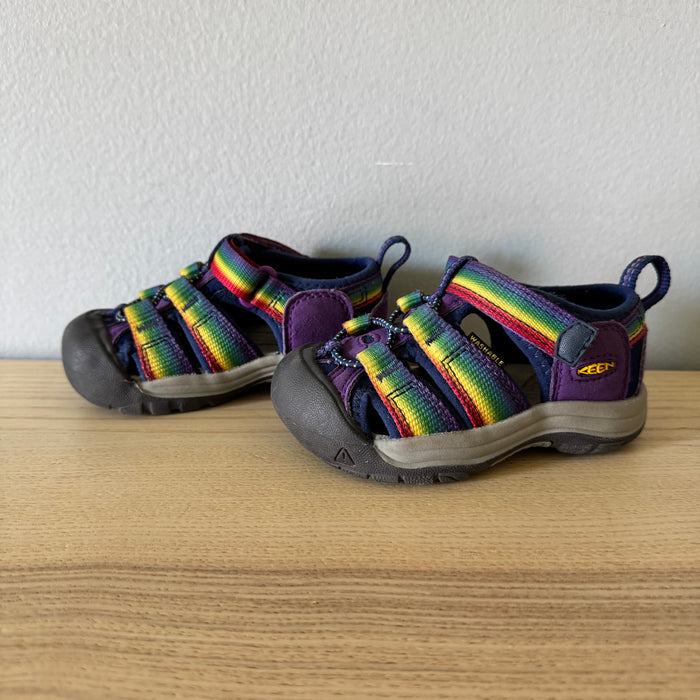 Keen / Sandals / US6