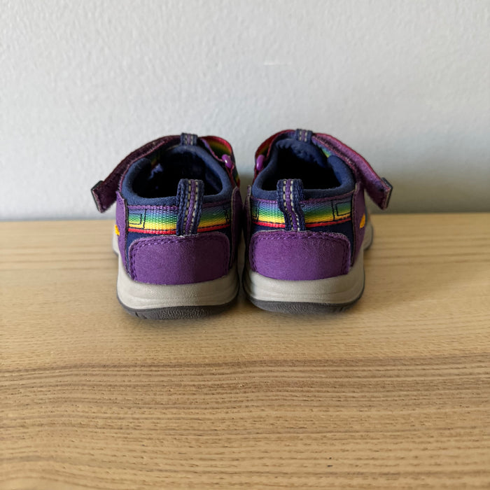 Keen / Sandals / US6