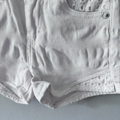 Levi's / White denim shorts / 6Y