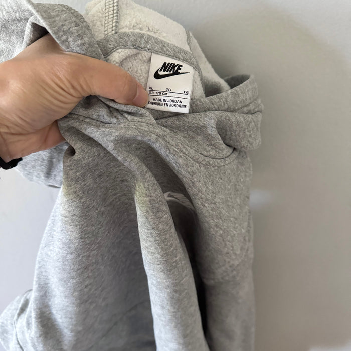 Nike / Light grey hoodie / 12Y(158-170cm)