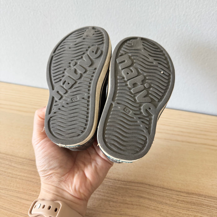 Native / Water shoes / US6