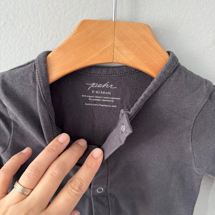 Pehr / Dark grey romper / 3-6M
