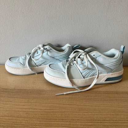 Reebok / Light up sneaker / J2