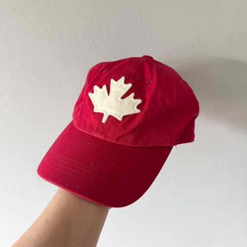 Roots / Red Canada cap / 12-24M