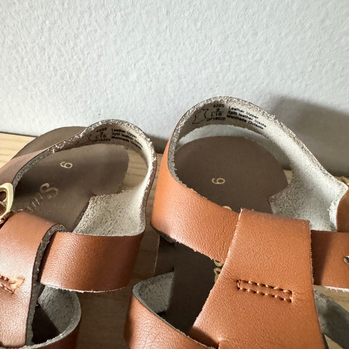 Salt Water / Sandals / US9