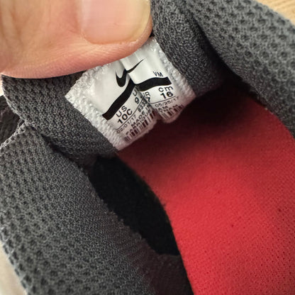 Nike / Sneaker / US10