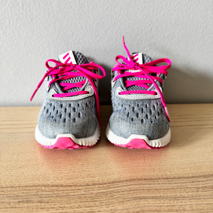 Adidas / Sneaker / US5K