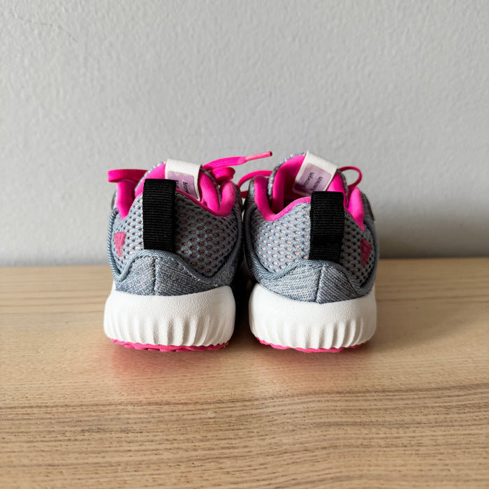 Adidas / Sneaker / US5K