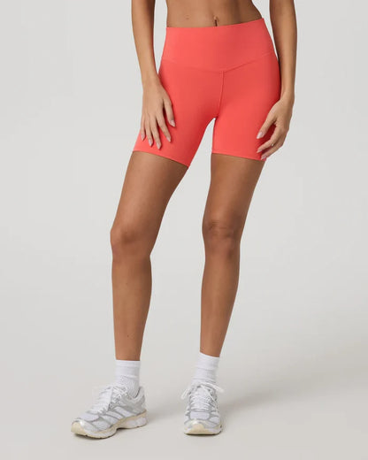 Vuori AllTheForm Short 6"