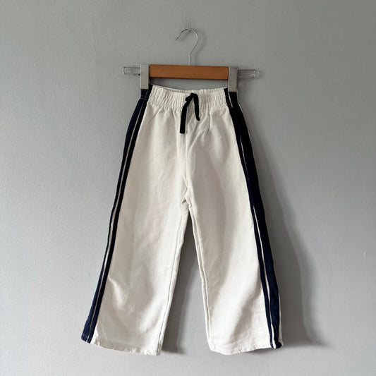 Zara / White wide sweatpants / 7Y